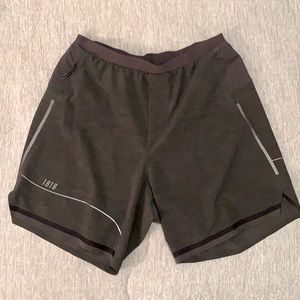 Lululemon License To Train Linerless Short 7”